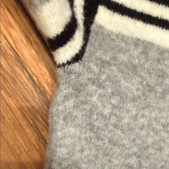 Lou & Grey XL Black and Gray Turtleneck Sweater - Picture 4 of 9